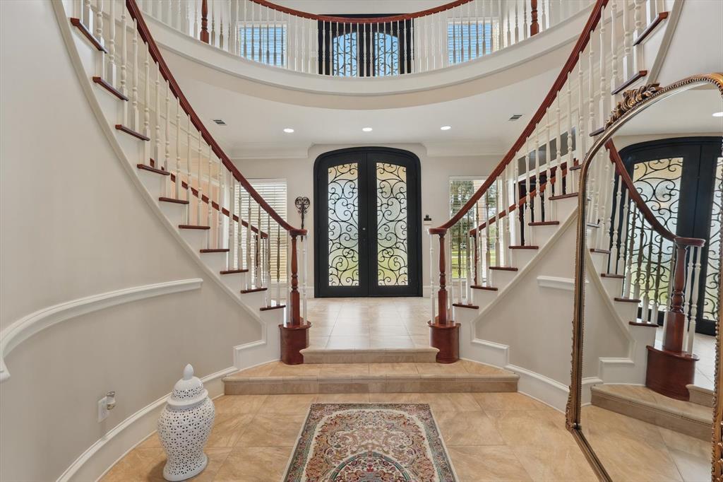 6260 Oak Hollow Drive, Burleson