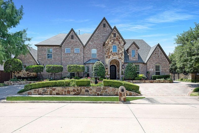 4603 Warwick Lane, Frisco