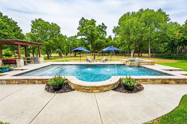 7312 Hix Court, Colleyville