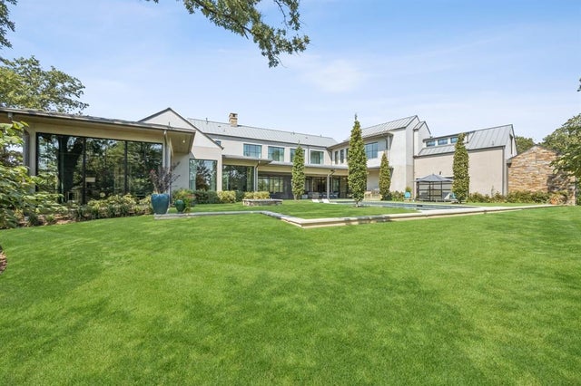 1502 Bluffview Drive, Westlake