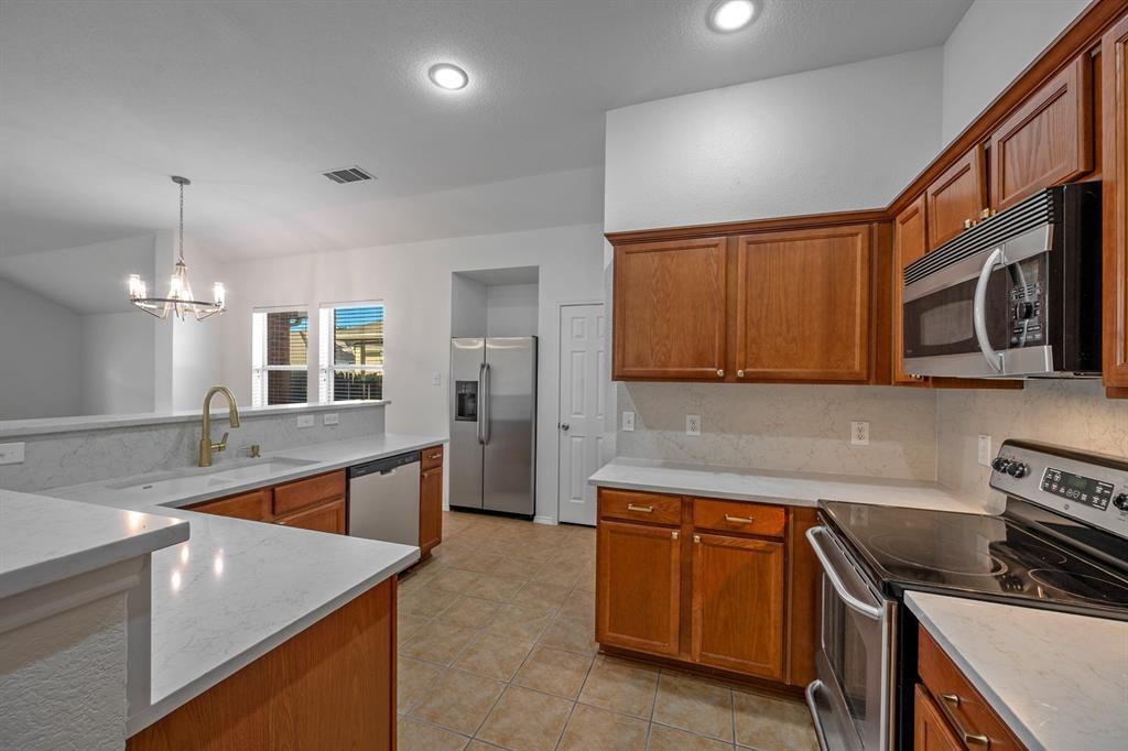 1434 Sparrow Drive, Little Elm