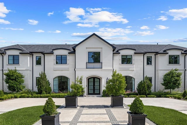 11021 Royalshire Drive, Dallas