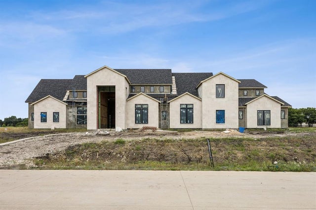 421 Calabrese Court, Fairview