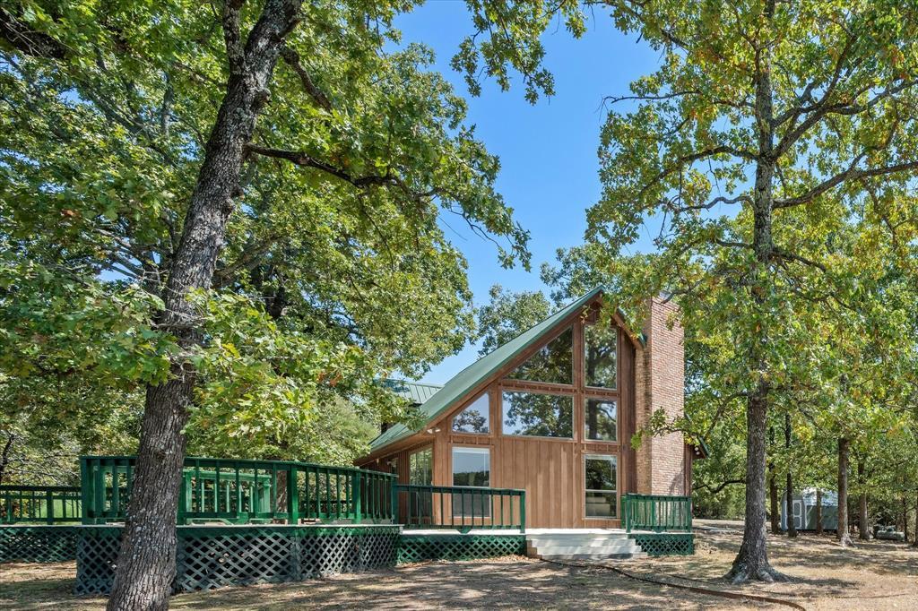 3415 Tiger Town Road, Paris