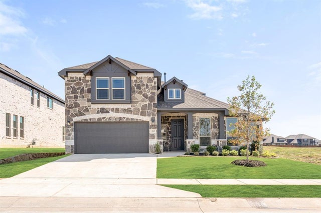 212 Seminole Trail, Alvarado