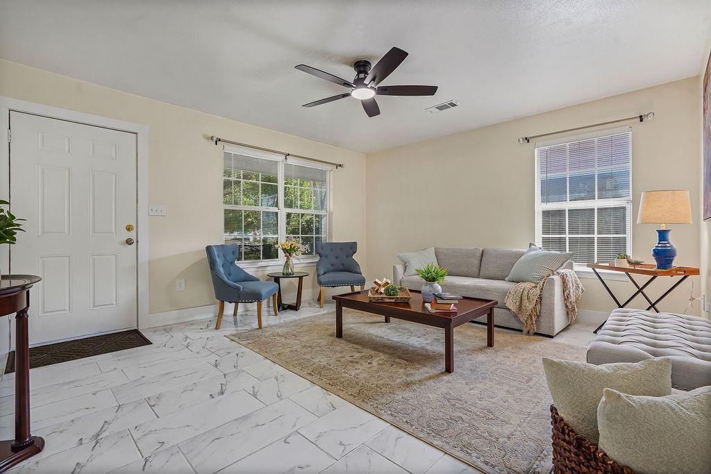 1011 Reed Road, Denton