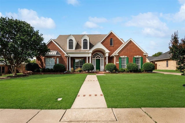 128 Country Club Drive, Heath