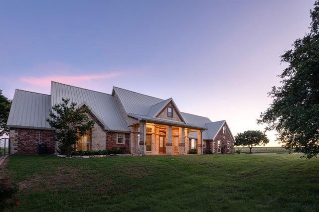 16355 N Highway 6, Valley Mills