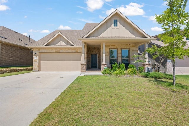 5709 Round Hill Road, Denton
