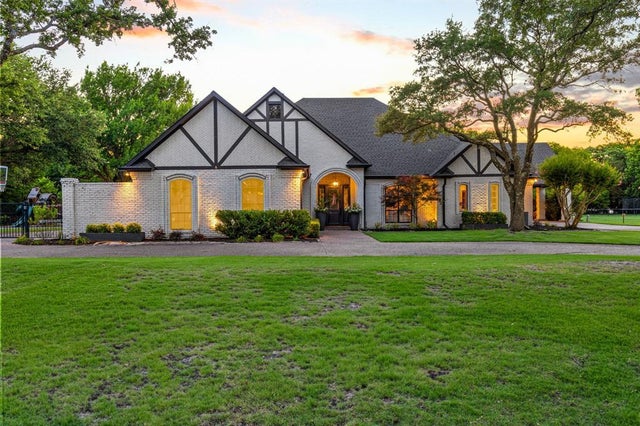 3 Meadowlake Drive, Heath