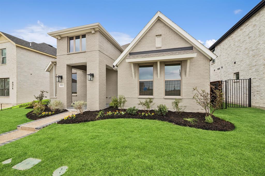 9512 Dahlia Boulevard, Mesquite