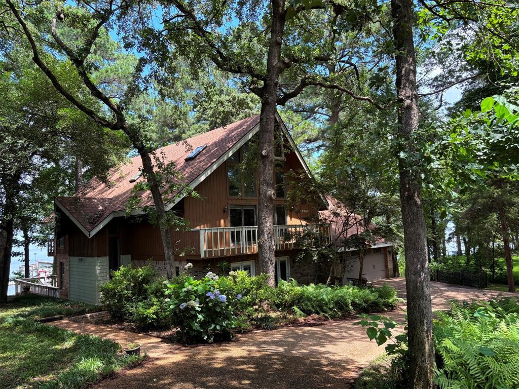 20868 Bay Shore Drive, Flint