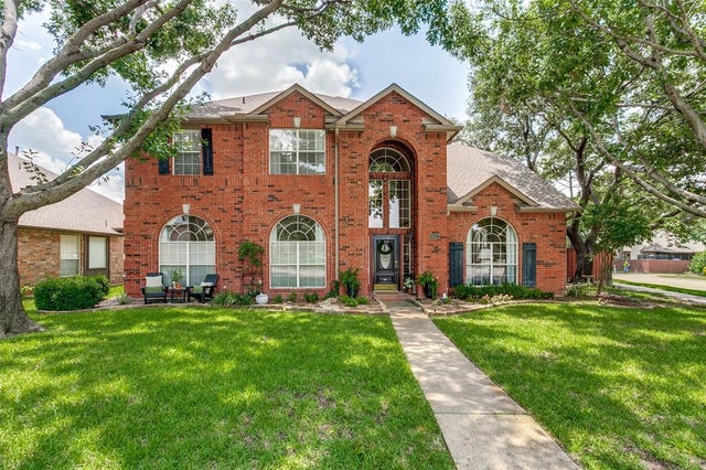 637 Post Oak Drive, Coppell