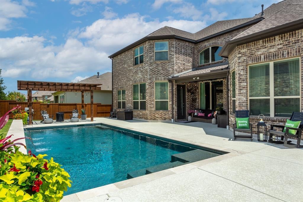 10916 Smoky Oak Trail, Flower Mound