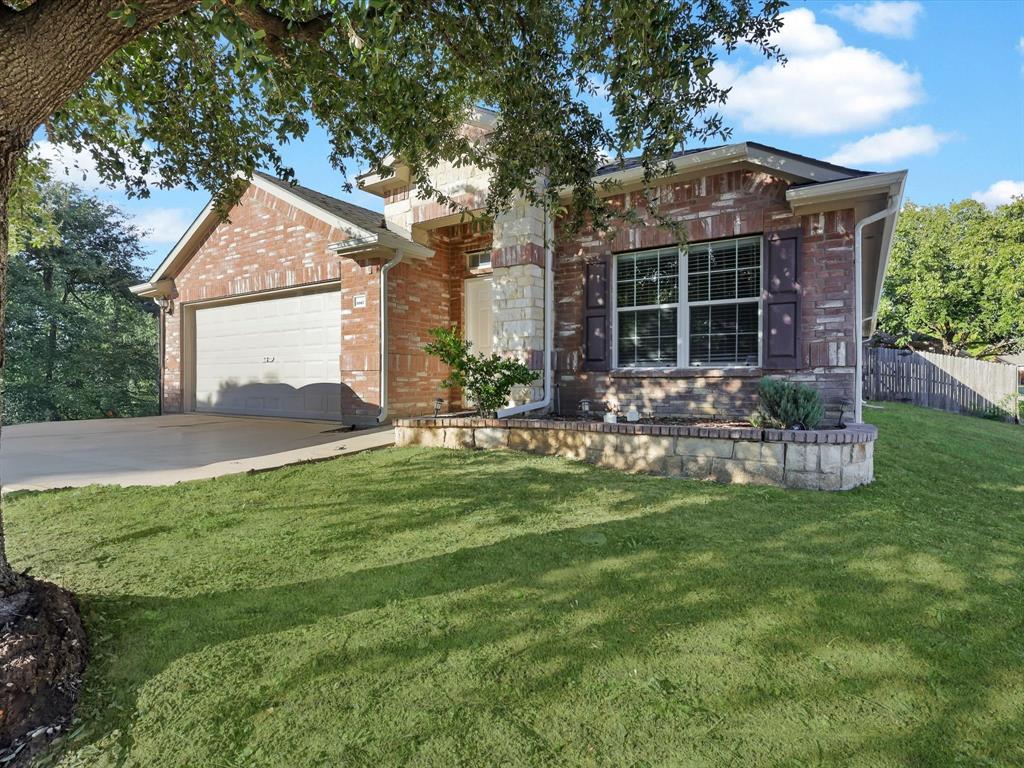 3917 Yarberry Court, Fort Worth