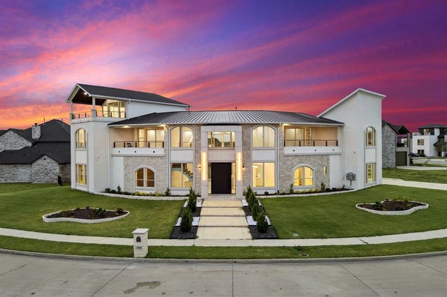 1933 Noe Boulevard, Heath
