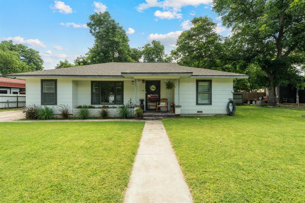 725 S Austin Street, De Leon