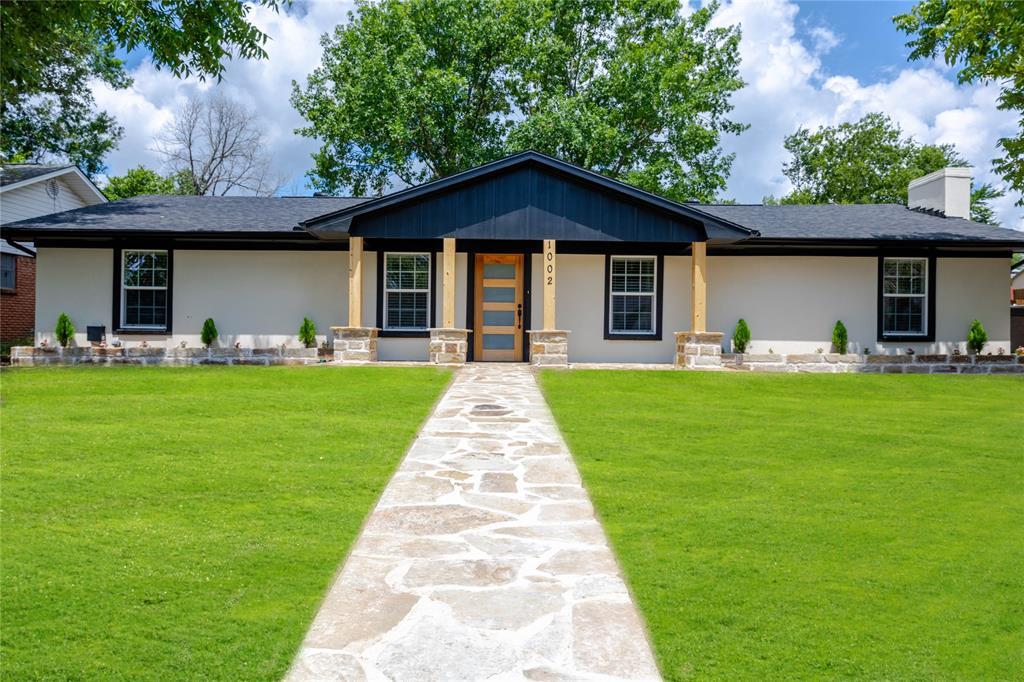 1002 Royal Drive, Kaufman