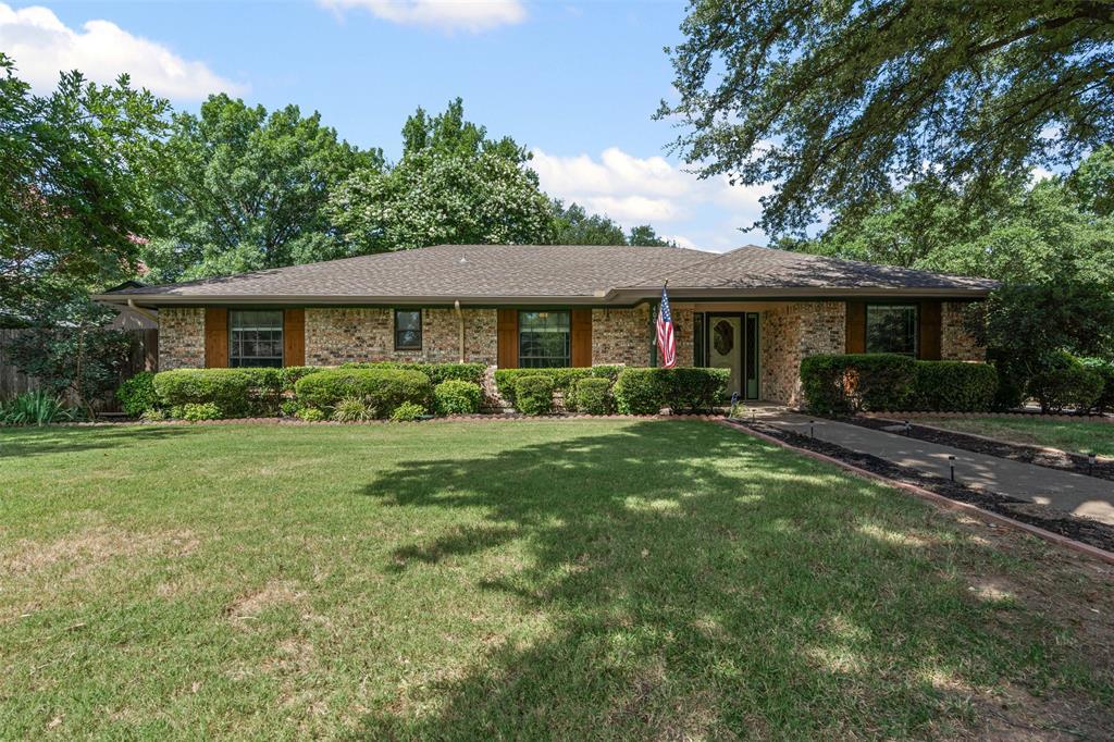 400 Meadow View Drive, Cleburne
