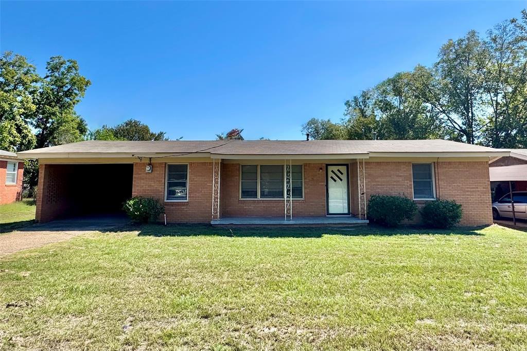 204 Mount Sylvan Street, Lindale