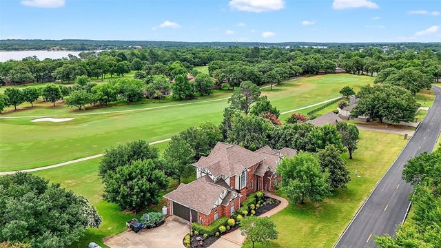 409 Navajo Trail, Lake Kiowa