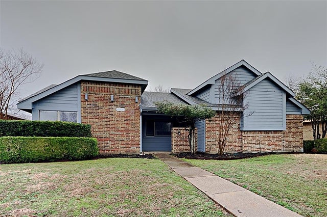 752 Arbor Downs Drive, Plano