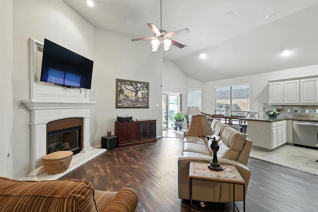 11928 Horseshoe Ridge Drive, Fort Worth