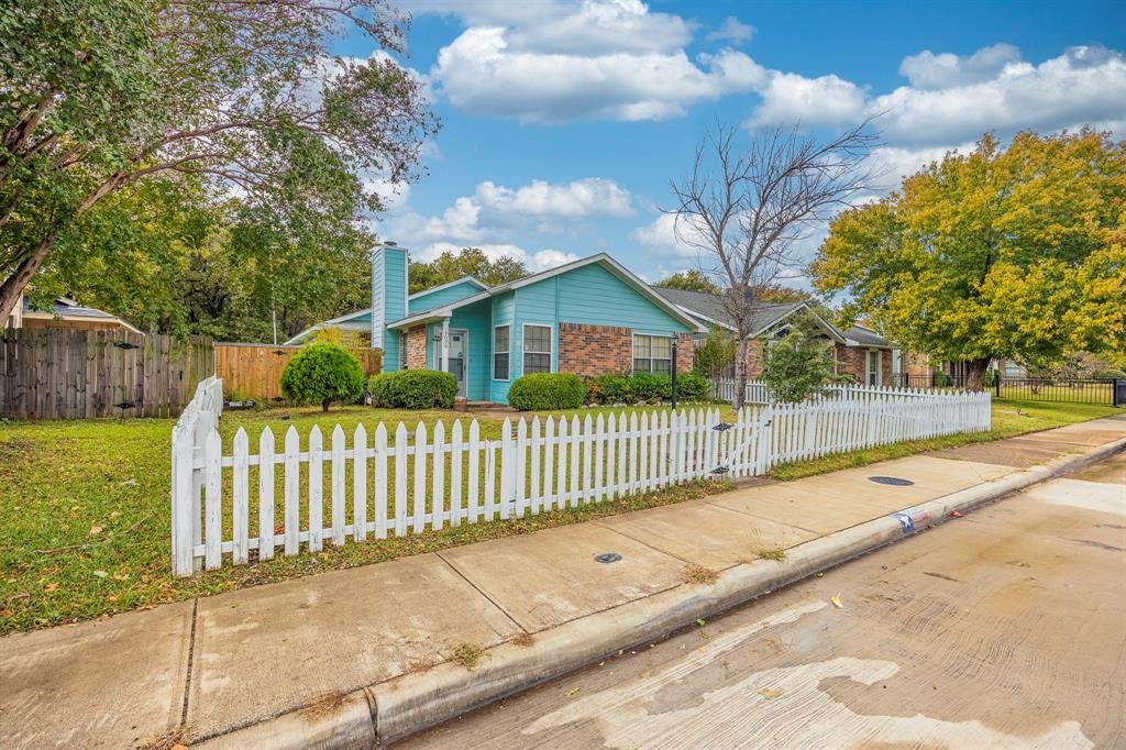 13020 Vida Lane, Dallas