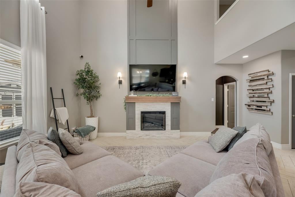 404 Fountain View Lane, Josephine