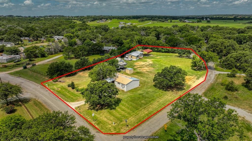 221 Briar Oaks Drive, Azle