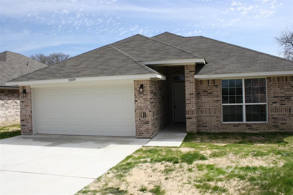 1021 Hooks Avenue, Lacy Lakeview