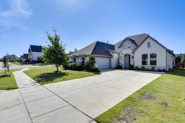 412 Harmony Way, Keller