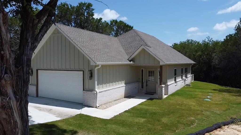 832 Blackfoot Court, Granbury