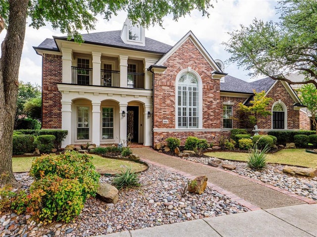 5915 Dripping Springs Drive, Frisco