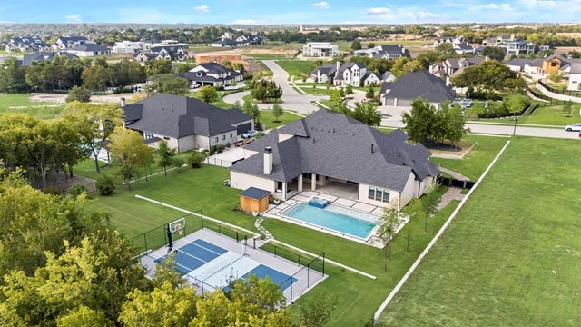 516 Lodge Hill Drive, Heath