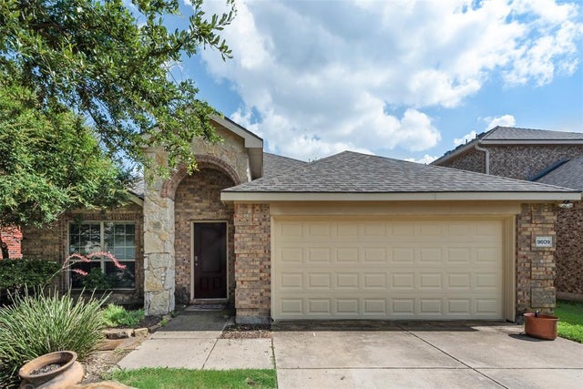 9609 Falcons Fire Drive, McKinney