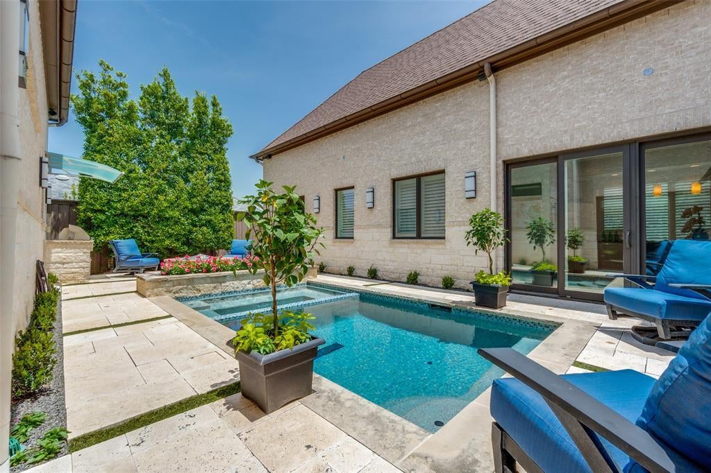 6935 Stone Meadow Drive, Dallas