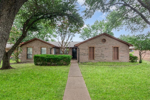 1213 Seabrook Drive, Plano