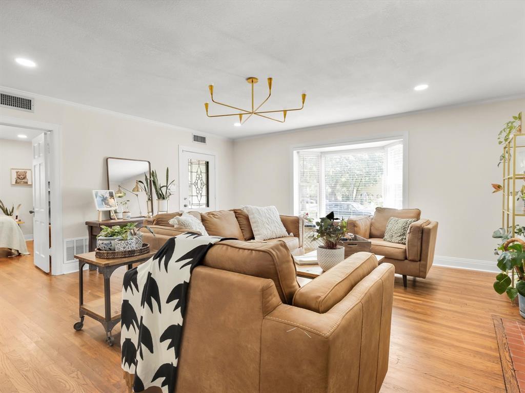 2233 Goldenrod Avenue, Fort Worth