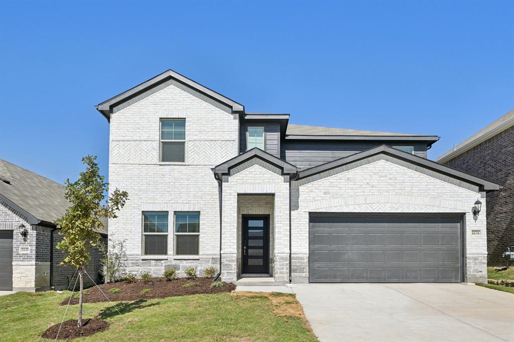 6636 Valley Lake Lane, Fort Worth