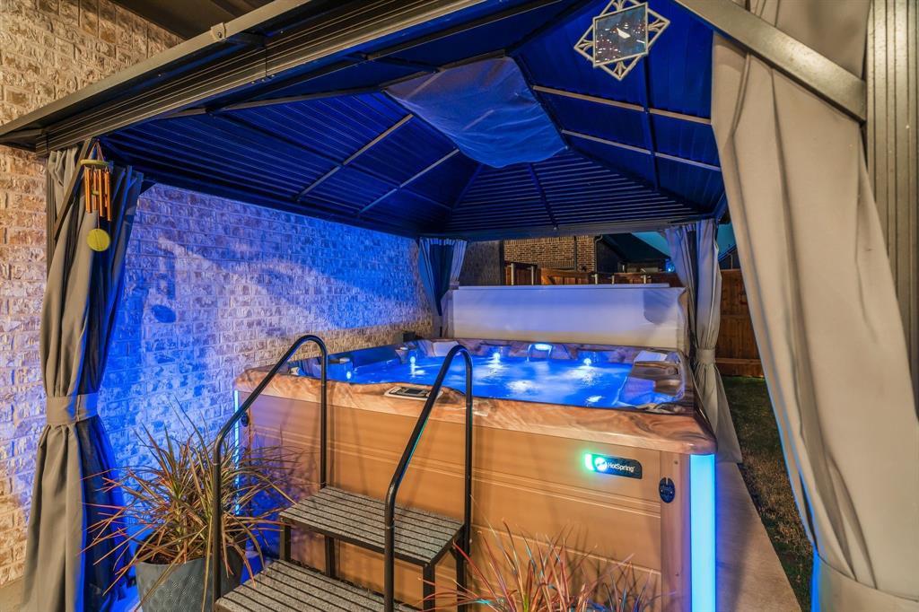 4818 Emerald Grove, Arlington