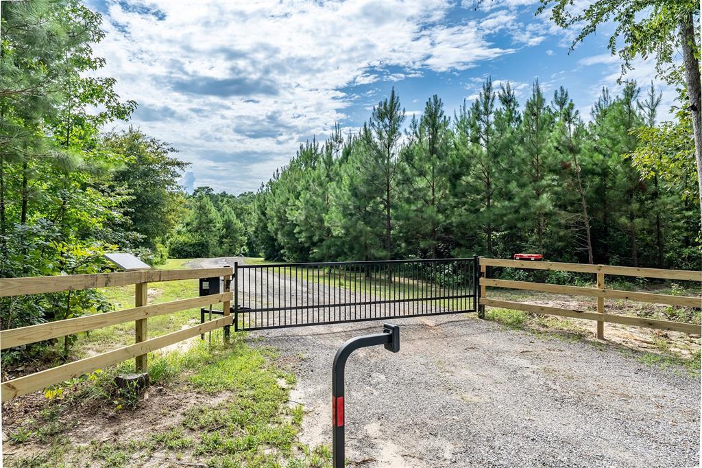 202 County Road 3490, Hawkins