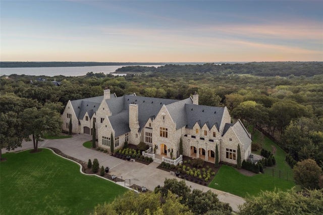 2105 Bayshore Drive, Flower Mound