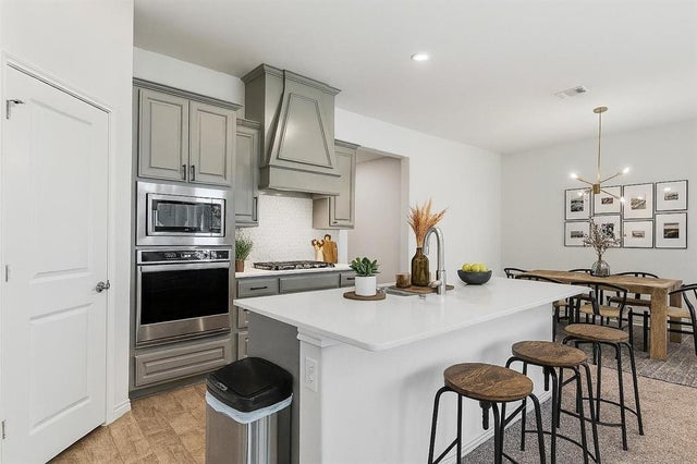 4122 Ellinger Drive, Heath