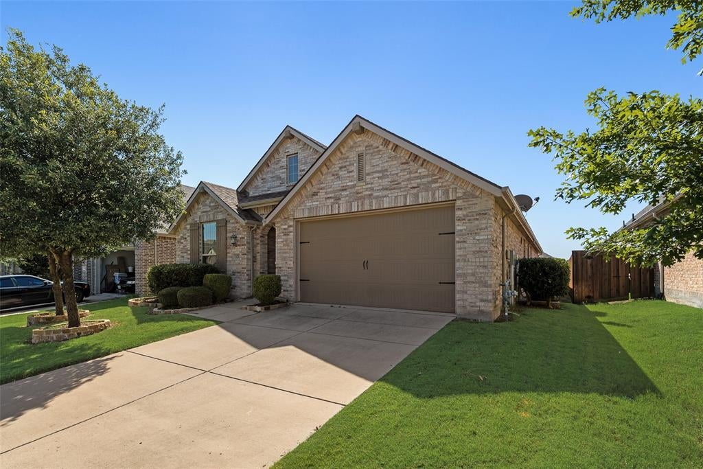 1424 Darlington Lane, Forney