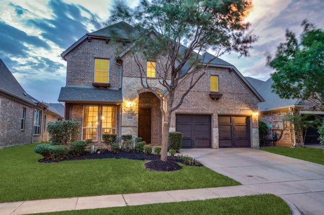 8244 Paisley, The Colony