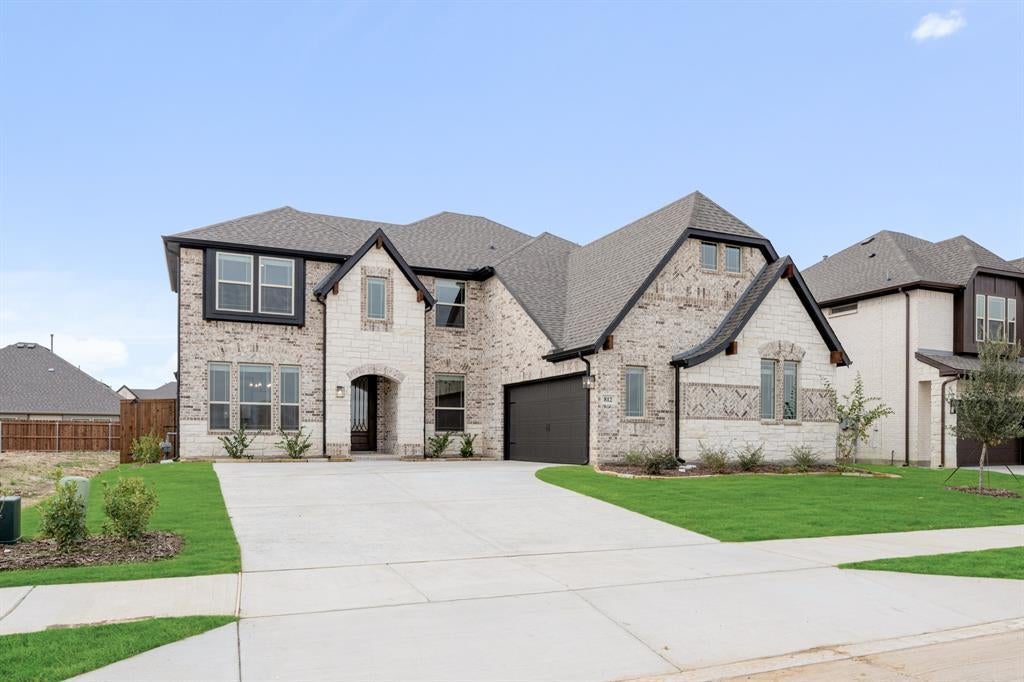 812 Blue Fescue Road, Fort Worth