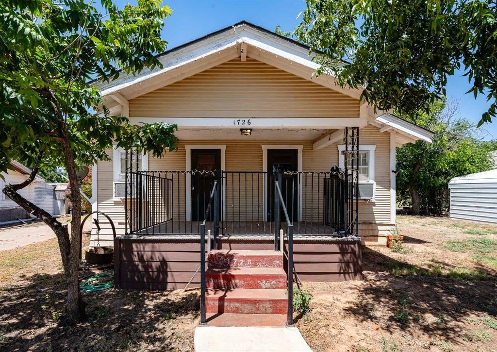 1726 Avenue J, Anson