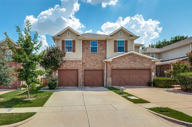 2052 Oklahoma Avenue, Plano