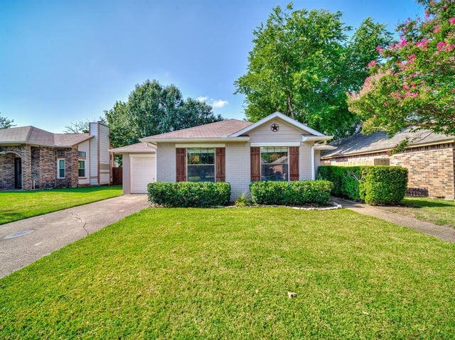 222 Rodeo Drive, Keller